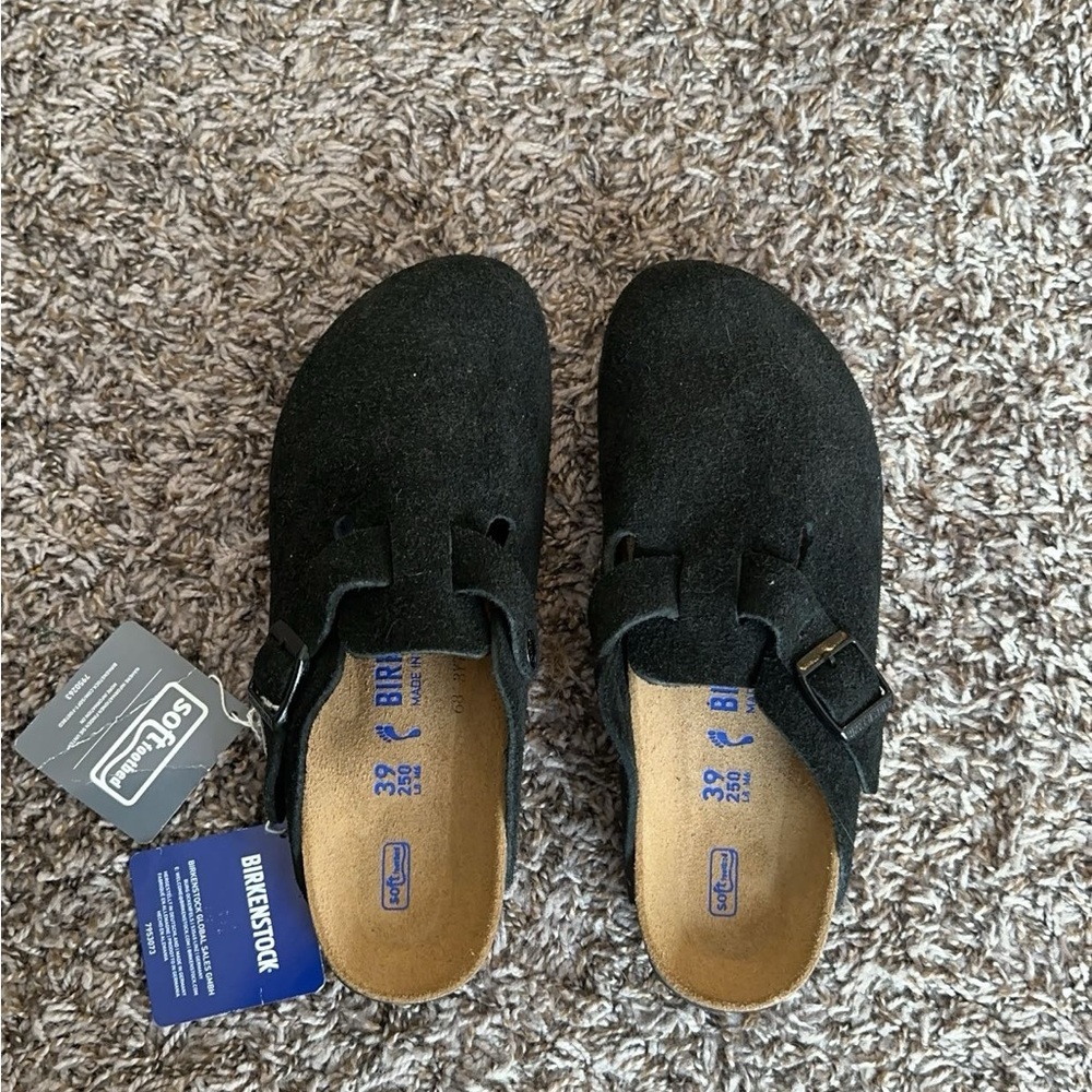 Black Birkenstocks